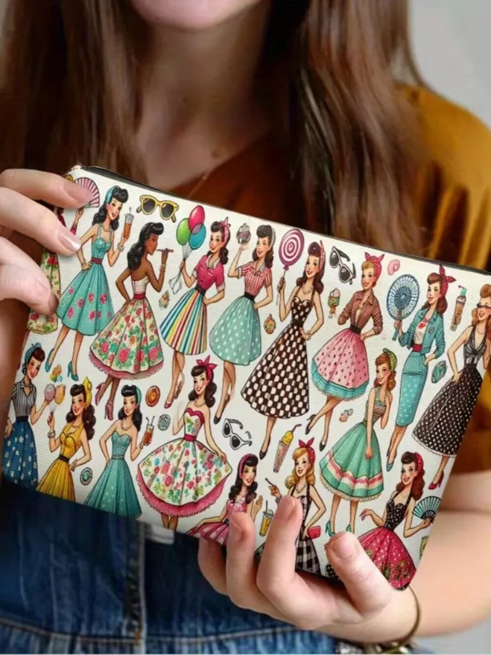 Retro Style Cosmetic Bag